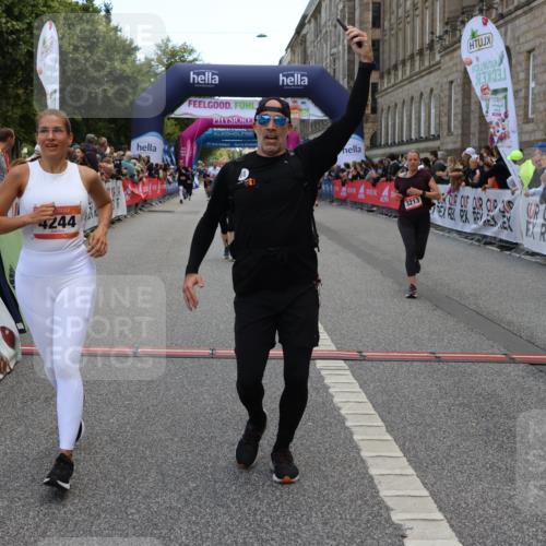 06.09.2026 - CURREX Alsterlauf Strokosch-Dieckow http://msf.ph/oto/10135467 06.09.2026 10:10:02 Ziel 2467, 3163, 3213, 4242, 4244, 4248, 4252, 4507, 5733 meine-sportfotos.de