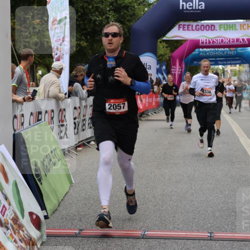 06.09.2026 - CURREX Alsterlauf Strokosch-Dieckow http://msf.ph/oto/10135511 06.09.2026 10:10:09 Ziel 2057, 2607, 2634, 3213, 3277, 3283, 4195, 4246, 4248, 4252, 4507, 4710, 6338, 6354, 8072, 8115, 8149, 8241 meine-sportfotos.de