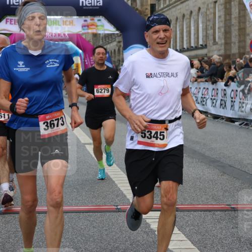 06.09.2026 - CURREX Alsterlauf Strokosch-Dieckow http://msf.ph/oto/10135528 06.09.2026 09:57:21 Ziel 2311, 2316, 2900, 3349, 3673, 3881, 3978, 5345, 5398, 6119, 6279, 6396, 8093, 8198, 8281 meine-sportfotos.de
