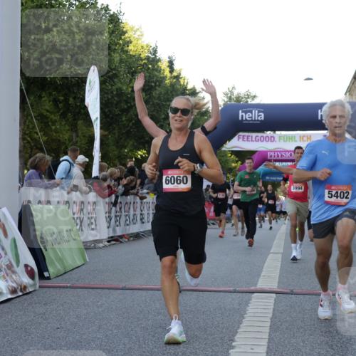 06.09.2026 - CURREX Alsterlauf Yannick Fuchs http://msf.ph/oto/10135537 06.09.2026 09:44:03 Ziel 2139, 2198, 2250, 2723, 3269, 3702, 3905, 3994, 4277, 4893, 5062, 5168, 5402, 5606, 6060, 6102 meine-sportfotos.de