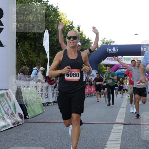 06.09.2026 - CURREX Alsterlauf Yannick Fuchs http://msf.ph/oto/10135543 06.09.2026 09:44:03 Ziel 2139, 2198, 2250, 2723, 3269, 3702, 3905, 3994, 4277, 4893, 5062, 5168, 5402, 5606, 6060, 6102 meine-sportfotos.de