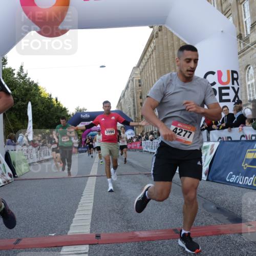 06.09.2026 - CURREX Alsterlauf Yannick Fuchs http://msf.ph/oto/10135569 06.09.2026 09:44:05 Ziel 2139, 2250, 2723, 3269, 3702, 3905, 3994, 4157, 4277, 4893, 5062, 5168, 5402, 5606, 6060, 6102 meine-sportfotos.de