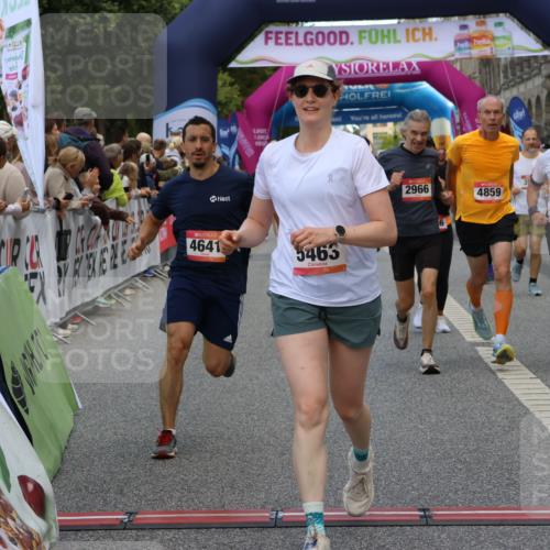 06.09.2026 - CURREX Alsterlauf Strokosch-Dieckow http://msf.ph/oto/10135570 06.09.2026 09:57:28 Ziel 2316, 2806, 2966, 3160, 3236, 3559, 3881, 3914, 3978, 4641, 4859, 5463, 5510, 5978, 6119, 6279, 8029, 8198, 8281 meine-sportfotos.de