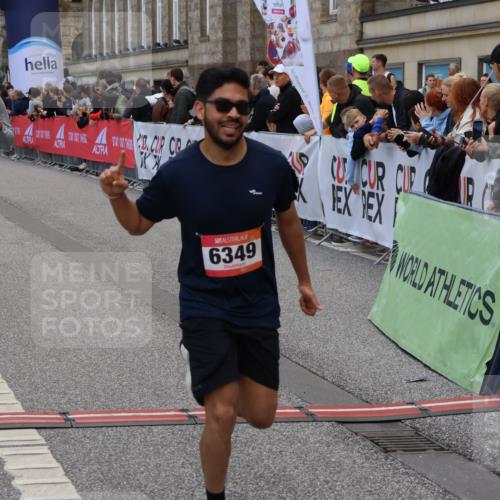 06.09.2026 - CURREX Alsterlauf Strokosch-Dieckow http://msf.ph/oto/10135572 06.09.2026 10:10:28 Ziel 3077, 4144, 4239, 4402, 4694, 4816, 4855, 6165, 6349 meine-sportfotos.de