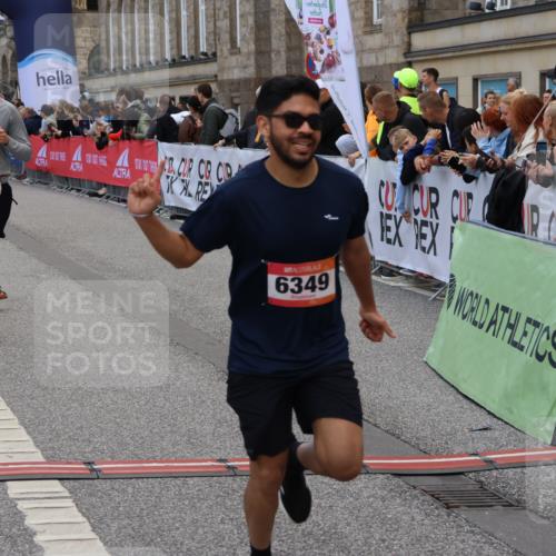 06.09.2026 - CURREX Alsterlauf Strokosch-Dieckow http://msf.ph/oto/10135574 06.09.2026 10:10:28 Ziel 3077, 4144, 4239, 4402, 4694, 4816, 4855, 6165, 6349 meine-sportfotos.de