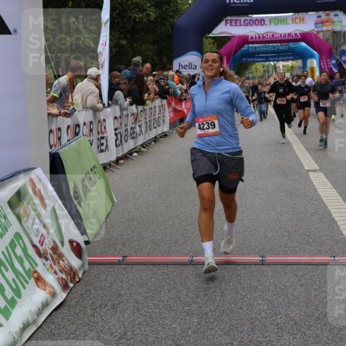06.09.2026 - CURREX Alsterlauf Strokosch-Dieckow http://msf.ph/oto/10135583 06.09.2026 10:10:30 Ziel 3077, 3426, 4144, 4239, 4694, 6165, 6349 meine-sportfotos.de