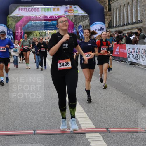 06.09.2026 - CURREX Alsterlauf Strokosch-Dieckow http://msf.ph/oto/10135602 06.09.2026 10:10:35 Ziel 2509, 2670, 2674, 3077, 3127, 3278, 3426, 4066, 4144, 4239, 4694, 5356, 6220, 6351 meine-sportfotos.de