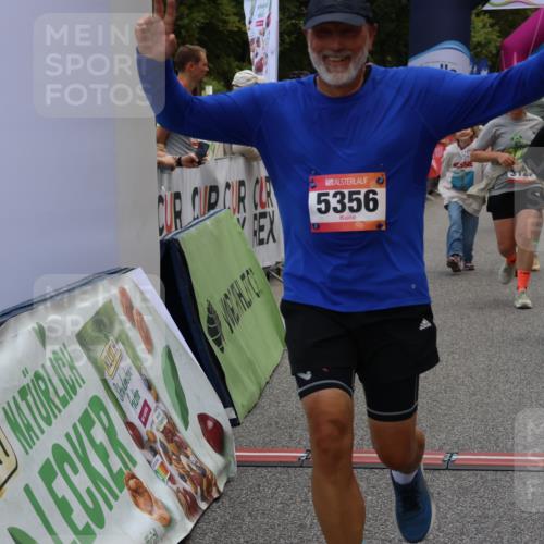 06.09.2026 - CURREX Alsterlauf Strokosch-Dieckow http://msf.ph/oto/10135623 06.09.2026 10:10:38 Ziel 2509, 2670, 2674, 3077, 3127, 3278, 3426, 3649, 3930, 4066, 4167, 4959, 5356, 6220, 6351 meine-sportfotos.de