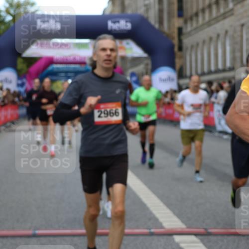 06.09.2026 - CURREX Alsterlauf Strokosch-Dieckow http://msf.ph/oto/10135627 06.09.2026 09:57:31 Ziel 2316, 2806, 2966, 3160, 3236, 3559, 3881, 3914, 4224, 4641, 4859, 5107, 5463, 5510, 5978, 6020, 8029, 8281 meine-sportfotos.de