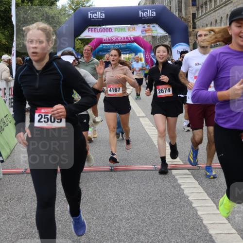 06.09.2026 - CURREX Alsterlauf Strokosch-Dieckow http://msf.ph/oto/10135641 06.09.2026 10:10:41 Ziel 2058, 2509, 2589, 2670, 2674, 3127, 3278, 3345, 3426, 3649, 3930, 4066, 4077, 4167, 4211, 4238, 4697, 4959, 5356, 6220, 6351 meine-sportfotos.de