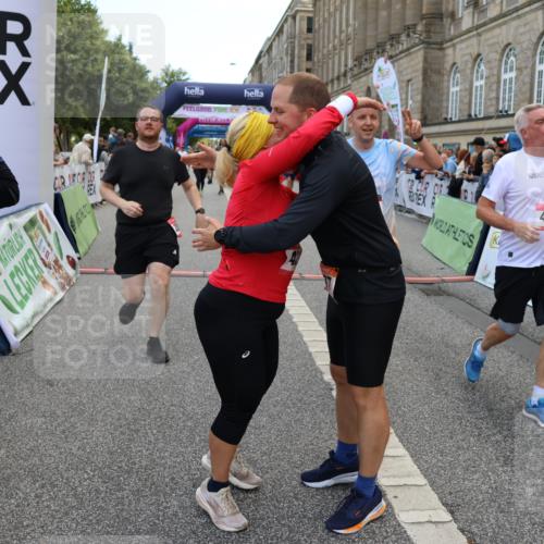 06.09.2026 - CURREX Alsterlauf Strokosch-Dieckow http://msf.ph/oto/10135702 06.09.2026 10:10:47 Ziel 2058, 2365, 2589, 2670, 2674, 2734, 3127, 3345, 3348, 3649, 3840, 3930, 4077, 4167, 4211, 4238, 4697, 4959, 6434 meine-sportfotos.de