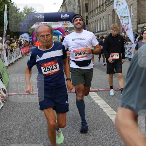 06.09.2026 - CURREX Alsterlauf Strokosch-Dieckow http://msf.ph/oto/10135715 06.09.2026 09:57:48 Ziel 2237, 2288, 2523, 2538, 2663, 2672, 2877, 2932, 2950, 3122, 4334, 4691, 4950, 5111, 5247, 5660, 5736, 5790, 6108, 6137, 6239, 6318, 8231, 8307 meine-sportfotos.de
