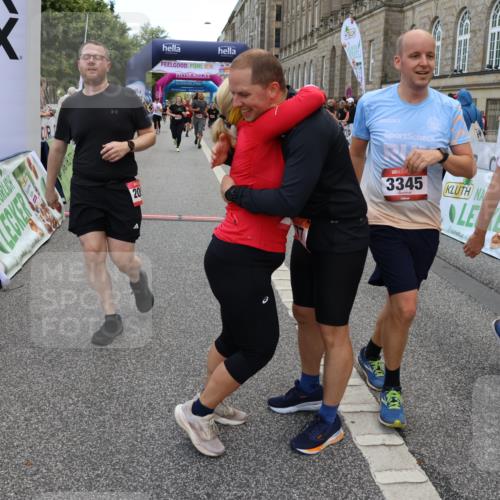 06.09.2026 - CURREX Alsterlauf Strokosch-Dieckow http://msf.ph/oto/10135721 06.09.2026 10:10:48 Ziel 2058, 2365, 2589, 2734, 3345, 3348, 3649, 3840, 3930, 4077, 4167, 4211, 4238, 4697, 4959, 6434 meine-sportfotos.de