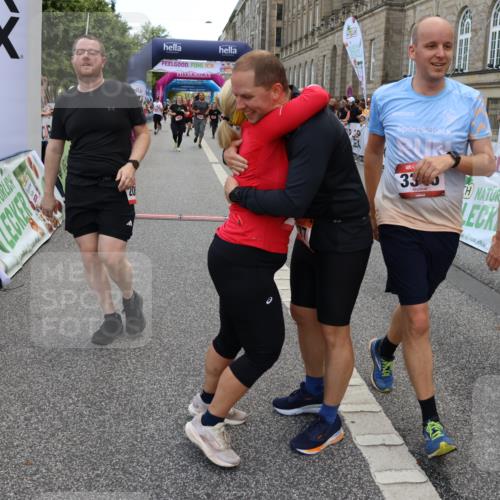 06.09.2026 - CURREX Alsterlauf Strokosch-Dieckow http://msf.ph/oto/10135724 06.09.2026 10:10:48 Ziel 2058, 2365, 2589, 2734, 3345, 3348, 3649, 3840, 3930, 4077, 4167, 4211, 4238, 4697, 4959, 6434 meine-sportfotos.de