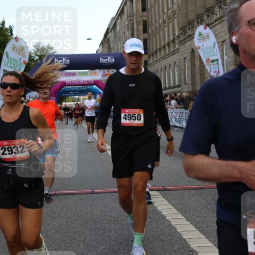 06.09.2026 - CURREX Alsterlauf Strokosch-Dieckow http://msf.ph/oto/10135733 06.09.2026 09:57:51 Ziel 2523, 2663, 2672, 2877, 2932, 2950, 3122, 4003, 4950, 5111, 5247, 5660, 5736, 5790, 6108, 6137, 6239, 8307 meine-sportfotos.de