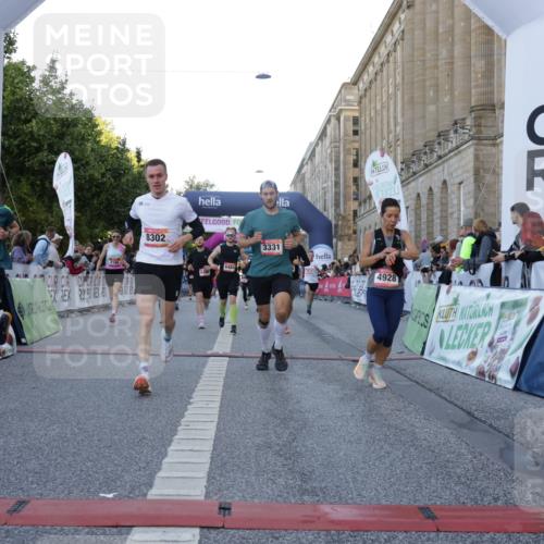 06.09.2026 - CURREX Alsterlauf Yannick Fuchs http://msf.ph/oto/10135736 06.09.2026 09:44:19 Ziel 2186, 2699, 3010, 3331, 3355, 3564, 3717, 4838, 4928, 5443, 5530, 5626, 5710, 5722, 5974, 6484, 6485, 6486, 8127, 8302 meine-sportfotos.de