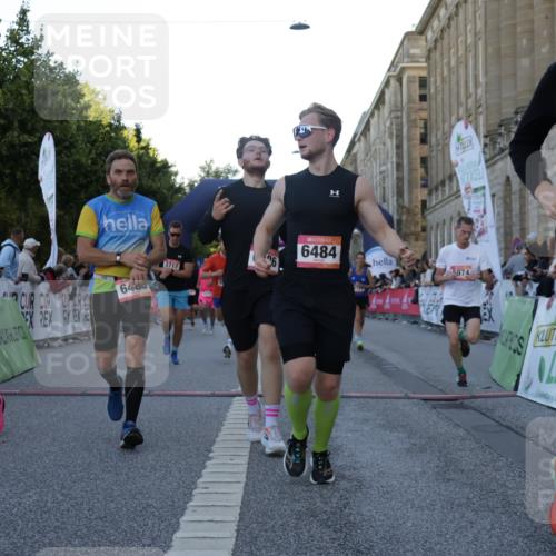 06.09.2026 - CURREX Alsterlauf Yannick Fuchs http://msf.ph/oto/10135766 06.09.2026 09:44:21 Ziel 2186, 2699, 3010, 3331, 3355, 3564, 3717, 4838, 4862, 4928, 5443, 5477, 5530, 5626, 5710, 5722, 5974, 6484, 6485, 6486, 8302 meine-sportfotos.de