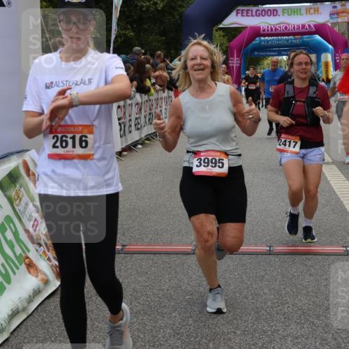 06.09.2026 - CURREX Alsterlauf Strokosch-Dieckow http://msf.ph/oto/10135787 06.09.2026 10:10:57 Ziel 2226, 2312, 2365, 2417, 2427, 2552, 2566, 2616, 2732, 2982, 3348, 3685, 3687, 3840, 3988, 3995, 5141, 5142, 5555, 5898, 6088, 6434 meine-sportfotos.de