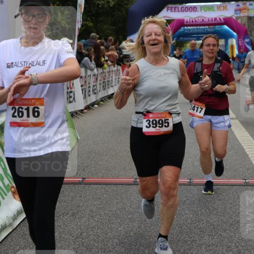 06.09.2026 - CURREX Alsterlauf Strokosch-Dieckow http://msf.ph/oto/10135801 06.09.2026 10:10:58 Ziel 2226, 2312, 2365, 2417, 2427, 2552, 2566, 2616, 2732, 2982, 3685, 3687, 3840, 3988, 3995, 5141, 5142, 5555, 5898, 6088, 6434, 8292 meine-sportfotos.de