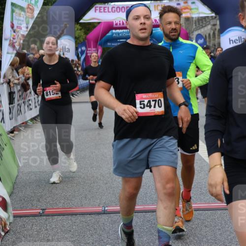 06.09.2026 - CURREX Alsterlauf Strokosch-Dieckow http://msf.ph/oto/10135806 06.09.2026 09:58:03 Ziel 2875, 2965, 3075, 3307, 3369, 3403, 3497, 3743, 3744, 3841, 3923, 4327, 4864, 5470, 5518, 5548, 5707, 5916, 6153, 8066, 8152, 8229, 8311 meine-sportfotos.de