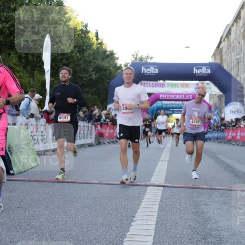 06.09.2026 - CURREX Alsterlauf Yannick Fuchs http://msf.ph/oto/10135820 06.09.2026 09:44:25 Ziel 2186, 3331, 3355, 3564, 3717, 4187, 4669, 4838, 4862, 4928, 5443, 5477, 5626, 5710, 5722, 5974, 6047, 6484, 6485, 6486, 8302 meine-sportfotos.de
