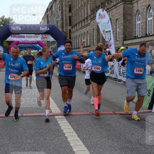 06.09.2026 - CURREX Alsterlauf Strokosch-Dieckow http://msf.ph/oto/10135836 06.09.2026 10:11:10 Ziel 2324, 2889, 2890, 3171, 4409, 5268, 5327, 5351, 5392, 5393, 5496, 5498, 5499, 5500, 5818, 5826, 5888, 8292 meine-sportfotos.de