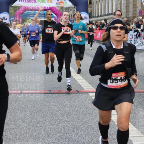 06.09.2026 - CURREX Alsterlauf Strokosch-Dieckow http://msf.ph/oto/10135844 06.09.2026 09:58:08 Ziel 2875, 3307, 3369, 3394, 3497, 3553, 3580, 3743, 3744, 3841, 3872, 3923, 4034, 4327, 4864, 5470, 5518, 5548, 5707, 6153, 6227, 6343, 8066, 8152, 8163, 8229, 8311 meine-sportfotos.de