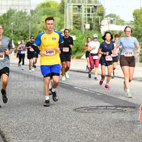 06.09.2026 - CURREX Alsterlauf Dr. Thomas Lammeyer http://msf.ph/oto/10135855 06.09.2026 10:00:37 Laufen 0, 4288, 8100, 5401, 2581, 5157, 4119, 5071 meine-sportfotos.de