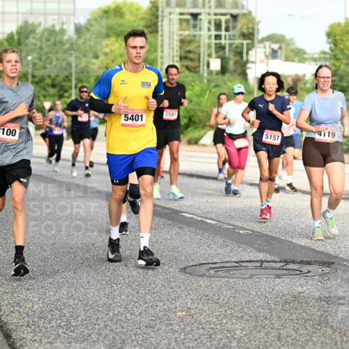 06.09.2026 - CURREX Alsterlauf Dr. Thomas Lammeyer http://msf.ph/oto/10135857 06.09.2026 10:00:37 Laufen 10, 4288, 8100, 5401, 2581, 4119, 5157, 50 meine-sportfotos.de