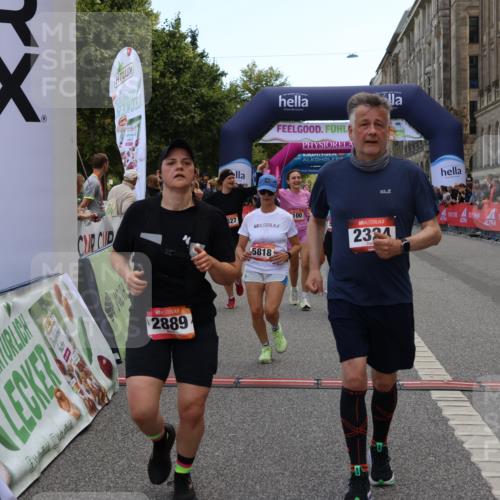 06.09.2026 - CURREX Alsterlauf Strokosch-Dieckow http://msf.ph/oto/10135886 06.09.2026 10:11:14 Ziel 2324, 2889, 2890, 2979, 2980, 4409, 4782, 4783, 5268, 5327, 5351, 5392, 5393, 5496, 5498, 5499, 5500, 5532, 5818, 6100, 6103 meine-sportfotos.de