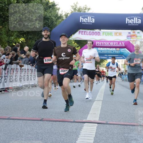 06.09.2026 - CURREX Alsterlauf Yannick Fuchs http://msf.ph/oto/10135890 06.09.2026 09:44:29 Ziel 2894, 3355, 3545, 3717, 4187, 4203, 4669, 4862, 5271, 5443, 5477, 5626, 5710, 5864, 5974, 6047, 6366, 8097 meine-sportfotos.de