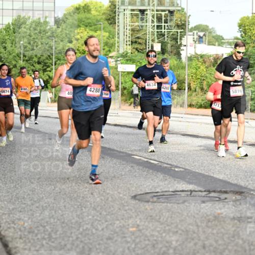 06.09.2026 - CURREX Alsterlauf Dr. Thomas Lammeyer http://msf.ph/oto/10135891 06.09.2026 10:00:40 Laufen 3959, 8079, 6193, 5674, 991, 4288, 40, 768, 4634, 6282, 5713, 5816, 2581 meine-sportfotos.de