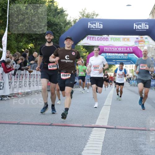 06.09.2026 - CURREX Alsterlauf Yannick Fuchs http://msf.ph/oto/10135896 06.09.2026 09:44:29 Ziel 2894, 3355, 3545, 3717, 4187, 4203, 4669, 4862, 5271, 5443, 5477, 5626, 5710, 5864, 5974, 6047, 6366, 8097 meine-sportfotos.de
