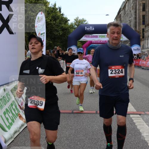 06.09.2026 - CURREX Alsterlauf Strokosch-Dieckow http://msf.ph/oto/10135917 06.09.2026 10:11:15 Ziel 2324, 2889, 2890, 2979, 2980, 4409, 4782, 4783, 5268, 5327, 5351, 5392, 5393, 5496, 5498, 5499, 5500, 5532, 5818, 6100, 6103 meine-sportfotos.de