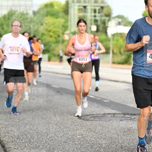 06.09.2026 - CURREX Alsterlauf Dr. Thomas Lammeyer http://msf.ph/oto/10135918 06.09.2026 10:00:42 Laufen 8079, 4052, 4288 meine-sportfotos.de