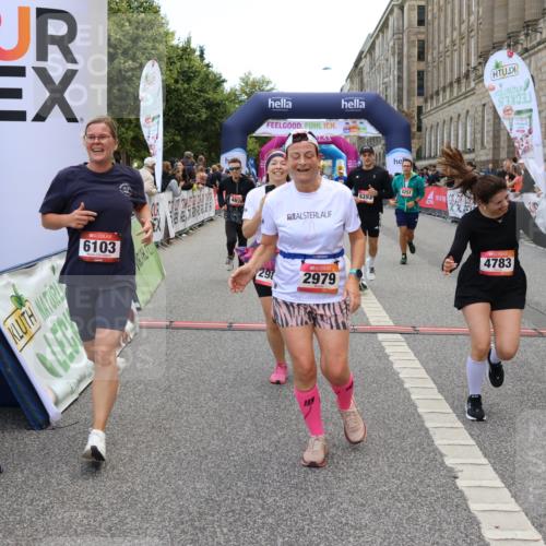 06.09.2026 - CURREX Alsterlauf Strokosch-Dieckow http://msf.ph/oto/10135954 06.09.2026 10:11:20 Ziel 2889, 2890, 2979, 2980, 4251, 4442, 4517, 4612, 4782, 4783, 5327, 5351, 5392, 5393, 5532, 5647, 5818, 6100, 6103, 6393, 6465 meine-sportfotos.de