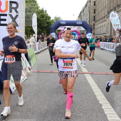 06.09.2026 - CURREX Alsterlauf Strokosch-Dieckow http://msf.ph/oto/10135988 06.09.2026 10:11:21 Ziel 2979, 2980, 4251, 4442, 4517, 4612, 4782, 4783, 5327, 5351, 5392, 5532, 5647, 5818, 6100, 6103, 6393, 6465 meine-sportfotos.de