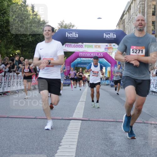 06.09.2026 - CURREX Alsterlauf Yannick Fuchs http://msf.ph/oto/10135996 06.09.2026 09:44:31 Ziel 2894, 3545, 4133, 4187, 4203, 4597, 4669, 4862, 5271, 5453, 5477, 5710, 5864, 6047, 6366, 8097 meine-sportfotos.de