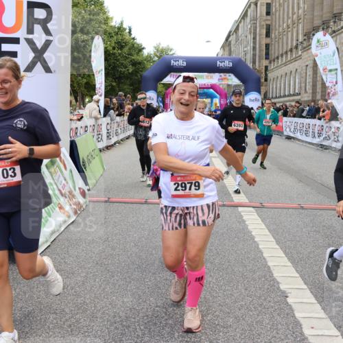 06.09.2026 - CURREX Alsterlauf Strokosch-Dieckow http://msf.ph/oto/10136003 06.09.2026 10:11:21 Ziel 2979, 2980, 4251, 4442, 4517, 4612, 4782, 4783, 5327, 5351, 5392, 5532, 5647, 5818, 6100, 6103, 6393, 6465 meine-sportfotos.de