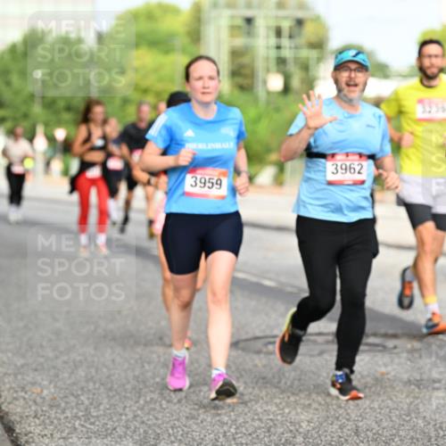 06.09.2026 - CURREX Alsterlauf Dr. Thomas Lammeyer http://msf.ph/oto/10136010 06.09.2026 10:00:51 Laufen 3959, 3962, 25 meine-sportfotos.de