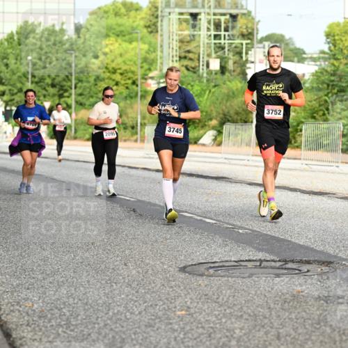 06.09.2026 - CURREX Alsterlauf Dr. Thomas Lammeyer http://msf.ph/oto/10136054 06.09.2026 10:00:55 Laufen 4769, 2095, 3745, 30, 2020, 3752, 3696 meine-sportfotos.de