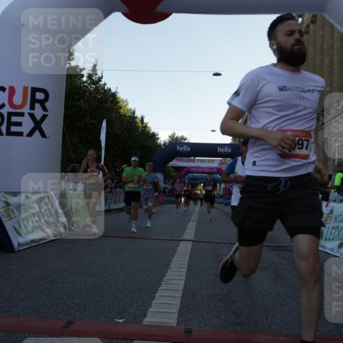 06.09.2026 - CURREX Alsterlauf Yannick Fuchs http://msf.ph/oto/10136063 06.09.2026 09:44:33 Ziel 2894, 3503, 3545, 4133, 4187, 4203, 4597, 4669, 4862, 5271, 5453, 5477, 5529, 5864, 6047, 6366, 8097, 8216, 8224 meine-sportfotos.de