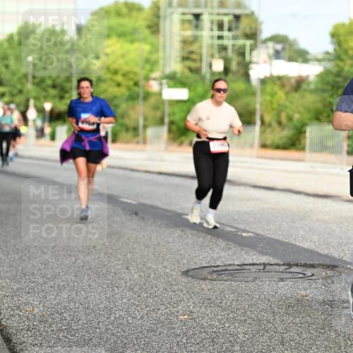 06.09.2026 - CURREX Alsterlauf Dr. Thomas Lammeyer http://msf.ph/oto/10136082 06.09.2026 10:00:57 Laufen 025, 3745 meine-sportfotos.de