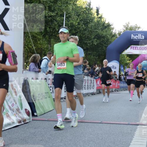 06.09.2026 - CURREX Alsterlauf Yannick Fuchs http://msf.ph/oto/10136095 06.09.2026 09:44:34 Ziel 2894, 3503, 3545, 4133, 4187, 4203, 4597, 4669, 5271, 5453, 5529, 5864, 6047, 6366, 8097, 8216, 8224 meine-sportfotos.de