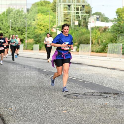06.09.2026 - CURREX Alsterlauf Dr. Thomas Lammeyer http://msf.ph/oto/10136105 06.09.2026 10:00:59 Laufen 5718, 59 meine-sportfotos.de