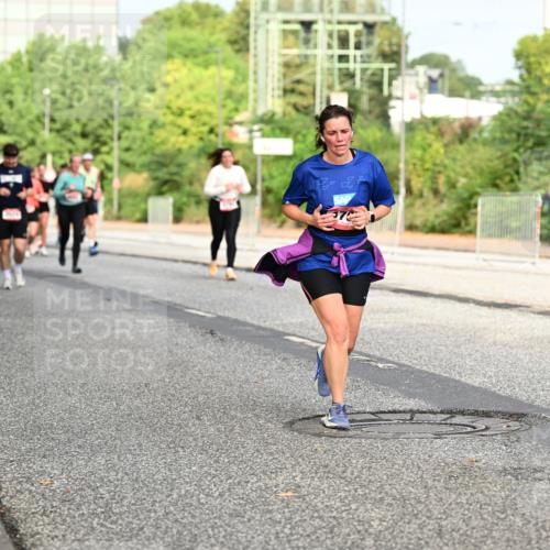 06.09.2026 - CURREX Alsterlauf Dr. Thomas Lammeyer http://msf.ph/oto/10136107 06.09.2026 10:00:59 Laufen 1716 meine-sportfotos.de