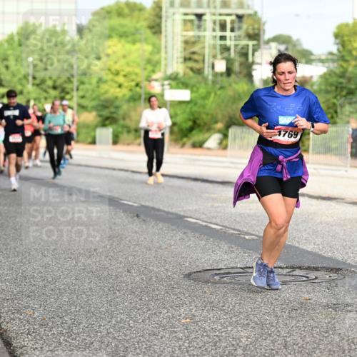 06.09.2026 - CURREX Alsterlauf Dr. Thomas Lammeyer http://msf.ph/oto/10136114 06.09.2026 10:01:00 Laufen 1716, 1769 meine-sportfotos.de