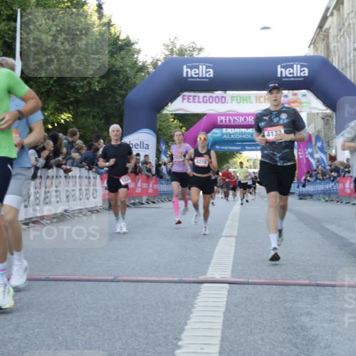 06.09.2026 - CURREX Alsterlauf Yannick Fuchs http://msf.ph/oto/10136117 06.09.2026 09:44:35 Ziel 2894, 3503, 3545, 4133, 4203, 4597, 4669, 5271, 5453, 5529, 5864, 6366, 8097, 8216, 8224 meine-sportfotos.de