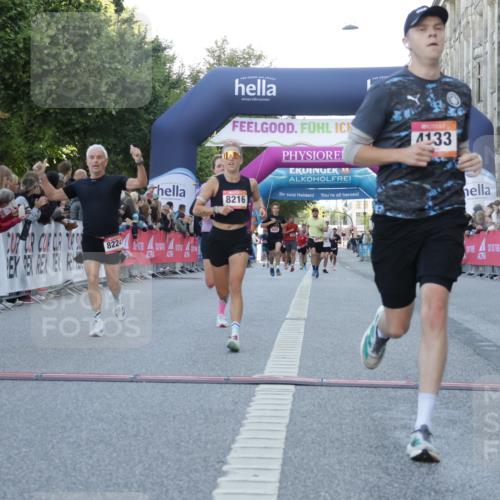 06.09.2026 - CURREX Alsterlauf Yannick Fuchs http://msf.ph/oto/10136162 06.09.2026 09:44:36 Ziel 2894, 3503, 3545, 4133, 4203, 4597, 4669, 5271, 5453, 5529, 5864, 6201, 6366, 8097, 8216, 8224 meine-sportfotos.de