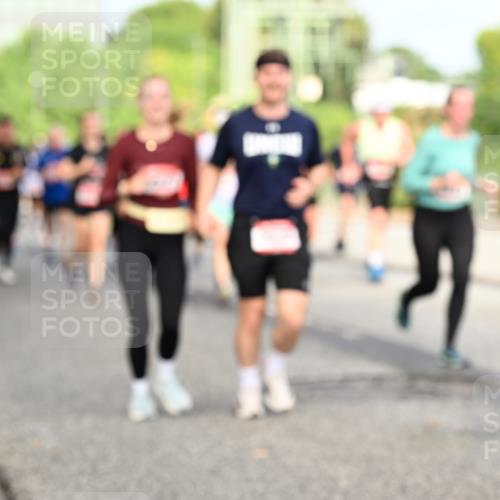 06.09.2026 - CURREX Alsterlauf Dr. Thomas Lammeyer http://msf.ph/oto/10136167 06.09.2026 10:01:06 Laufen  meine-sportfotos.de